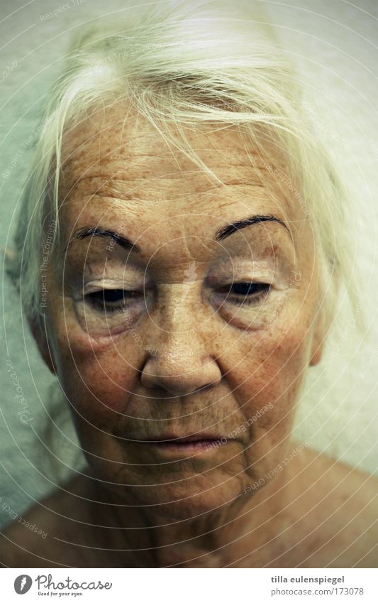 27,700+ 60 Year Old Woman Face Stock Photos, Pictures & Royalty