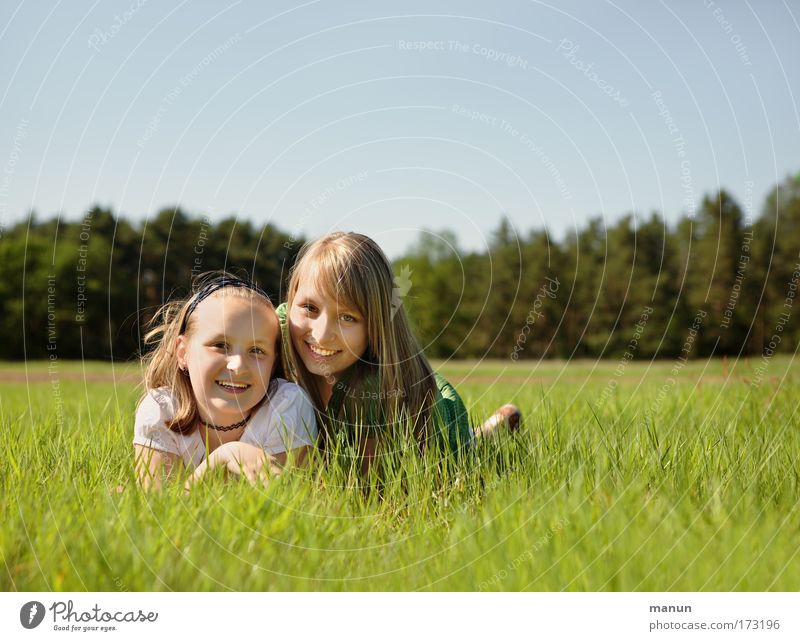 Sisters II Joy Happy Healthy Well-being Contentment Summer vacation Human being Feminine Girl Young woman Youth (Young adults) Brothers and sisters