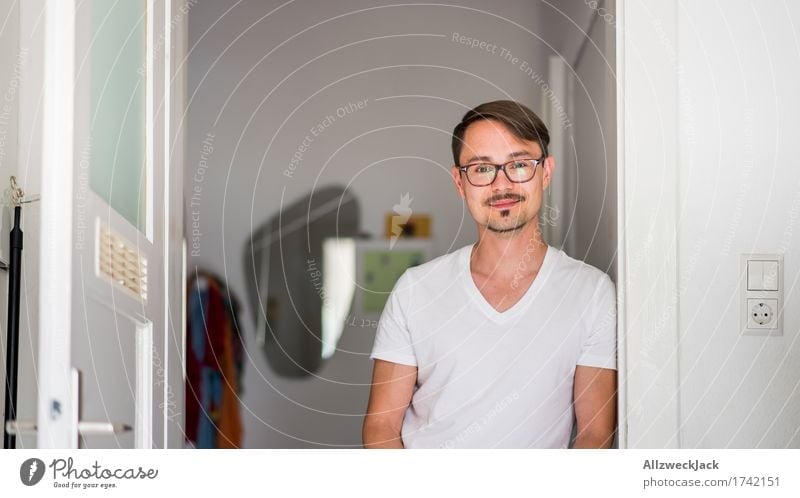 Kitchen Portrait 1 Masculine Young man Youth (Young adults) Man Adults Human being 30 - 45 years Eyeglasses Brunette Part Moustache Happiness Contentment