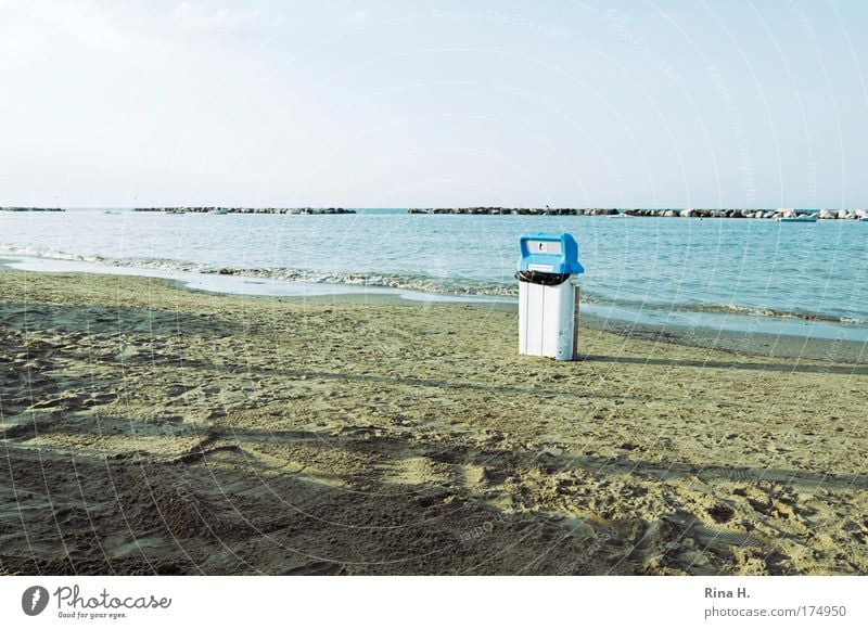 Order must be Colour photo Exterior shot Copy Space top Copy Space bottom Evening Shadow Sunlight Environment Nature Landscape Sand Water Coast Beach Plastic