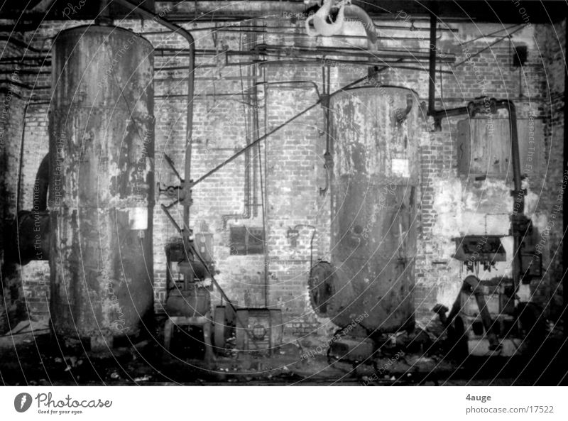 Lock hall 1 Goettingen Boiler Industry bait hall Black & white photo