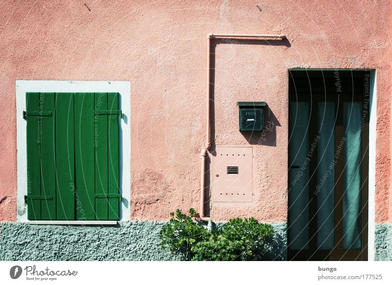 Italia Colour photo Exterior shot Shadow Central perspective Village House (Residential Structure) Building Wall (barrier) Wall (building) Window Door Mailbox
