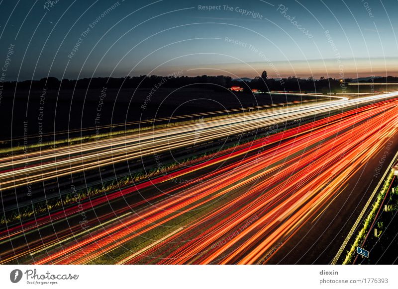 Speed limit [2] Transport Means of transport Traffic infrastructure Passenger traffic Rush hour Road traffic Motoring Street Highway Vehicle Car Truck Driving