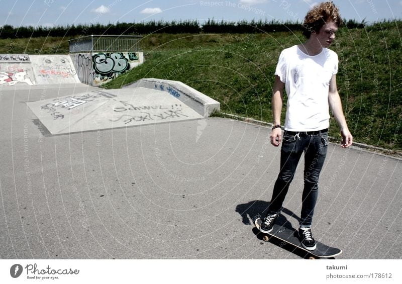 skateboarding Subdued colour Exterior shot Day Shadow Contrast Long shot Forward Sports Human being Masculine Young man Youth (Young adults) 1 18 - 30 years