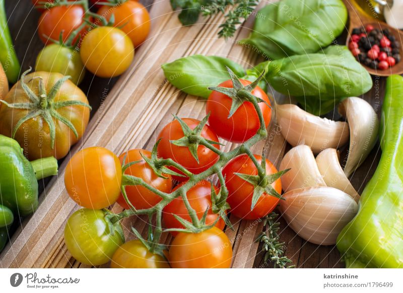 Raw fettuccine pasta, vegetables and herbs Vegetable Dough Baked goods Herbs and spices Vegetarian diet Diet Leaf Dark Fresh Healthy Brown Green Red Tradition