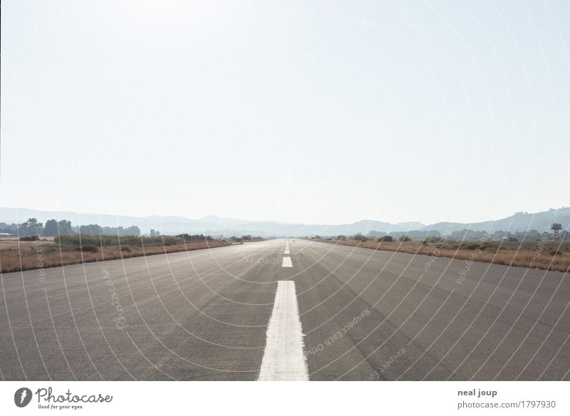 Runway clear Sky Cloudless sky Canyon Plain Crete Airport Airfield Signs and labeling Line Far-off places Infinity Blue Gray Loneliness Horizon Target Asphalt