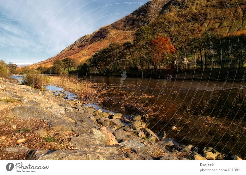 delayed scottish autumn Colour photo Exterior shot Deserted Day Light Shadow Contrast Reflection Deep depth of field Central perspective Long shot Wide angle