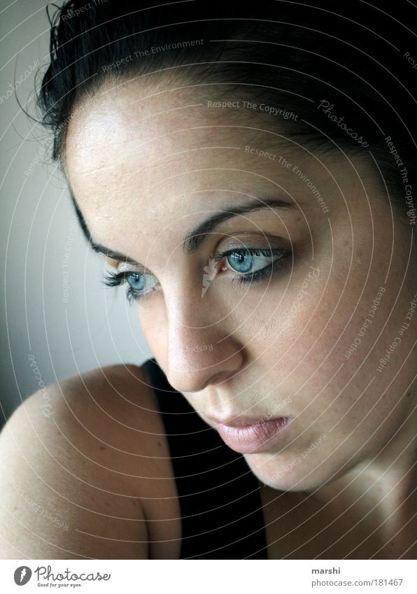 view into the void Colour photo Portrait photograph Looking away Human being Feminine Young woman Youth (Young adults) Woman Adults Skin Head Eyes 1 Brunette