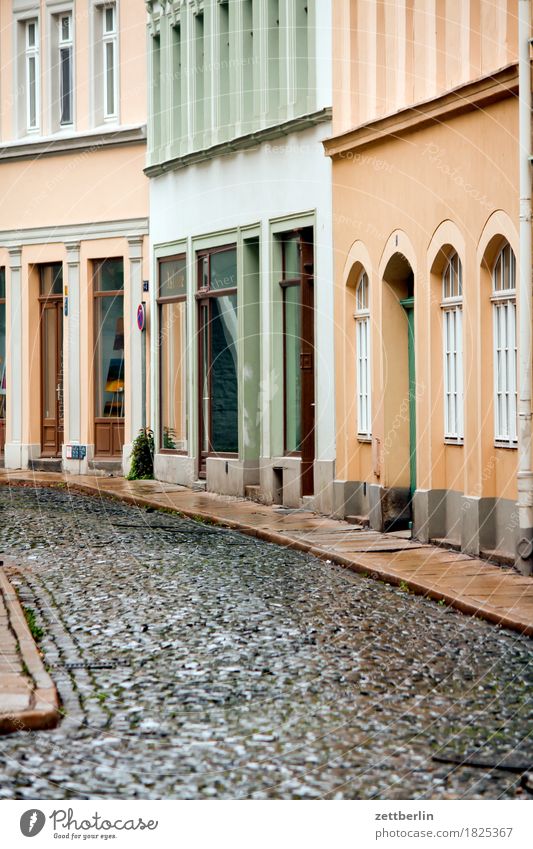 Fischmarktstrasse Architecture Facade Window Front side goerlitz Historic Art nouveau Set Classical Small Town Lausitz forest Medieval times museum Gloomy