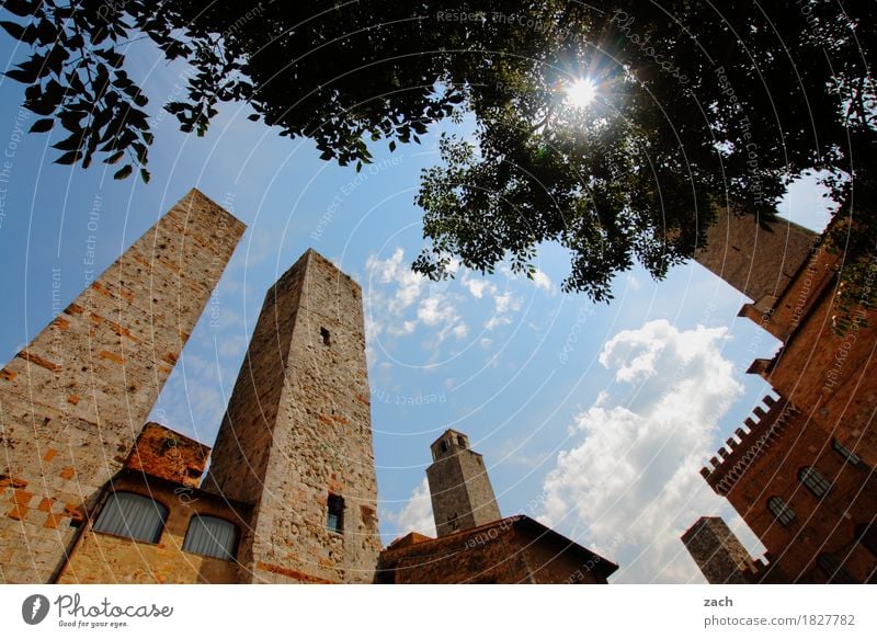 Summer sale of vanities San Gimignano Italy Tuscany Small Town Downtown Old town House (Residential Structure) High-rise Religion and faith Dome Palace Places