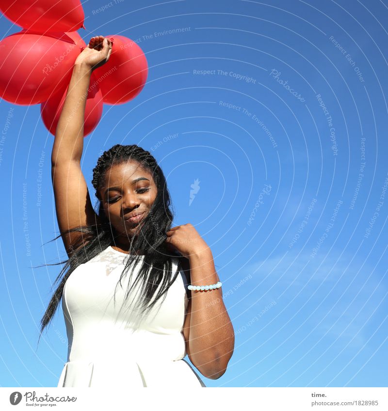. Feminine 1 Human being Dress Jewellery Black-haired Long-haired Balloon Observe Movement To hold on Smiling Looking Stand Beautiful Joie de vivre (Vitality)