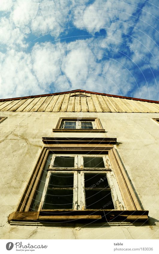 gable wall Colour photo Deserted Copy Space top Sunlight Worm's-eye view House (Residential Structure) Craft (trade) Construction site Sky Beautiful weather