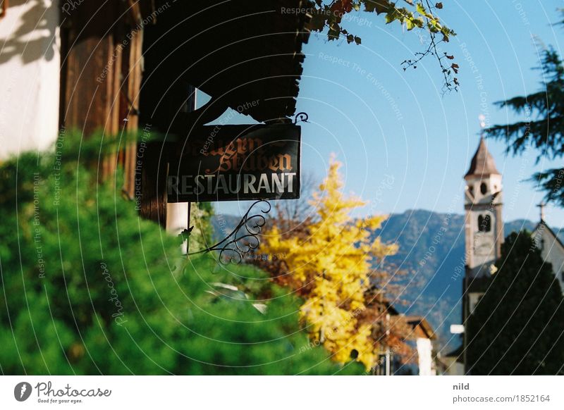 South Tyrol Vacation & Travel Tourism Mountain Autumn Beautiful weather Village Small Town Deserted House (Residential Structure) Church Wall (barrier)