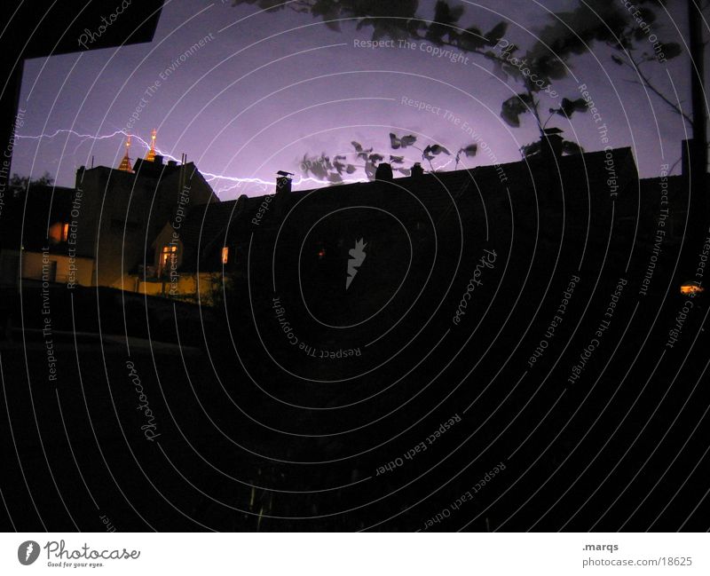 ricochets Storm Wind Gale Lightning House (Residential Structure) Dark Emotions Flash Across Dramatic Exterior shot Night Long exposure Lightning bolt Eerie