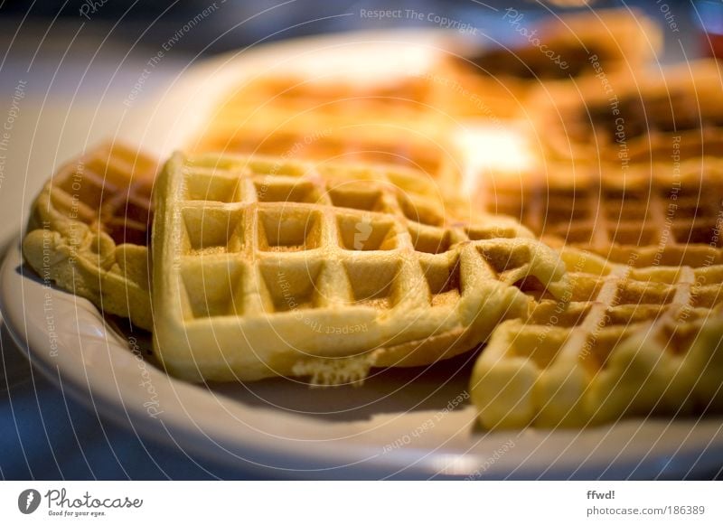 wafer day Food Dough Baked goods Candy Waffle Nutrition Breakfast To have a coffee Plate Bowl Fragrance Delicious Sweet Brown Hospitality Appetite Colour photo