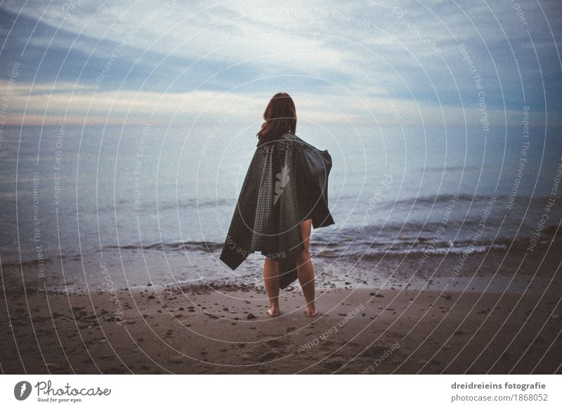 View into the distance. Lifestyle Adventure Far-off places Freedom Beach Ocean Feminine Woman Adults 1 Human being Water Horizon Weather Cape Observe Discover