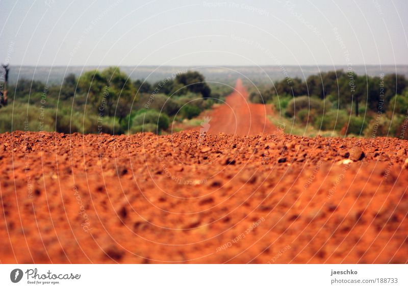 It's a bloody long way Street Lanes & trails Stone Sand Movement Walking Vacation & Travel Free Infinity Uniqueness Natural Positive Brown Red Self-confident