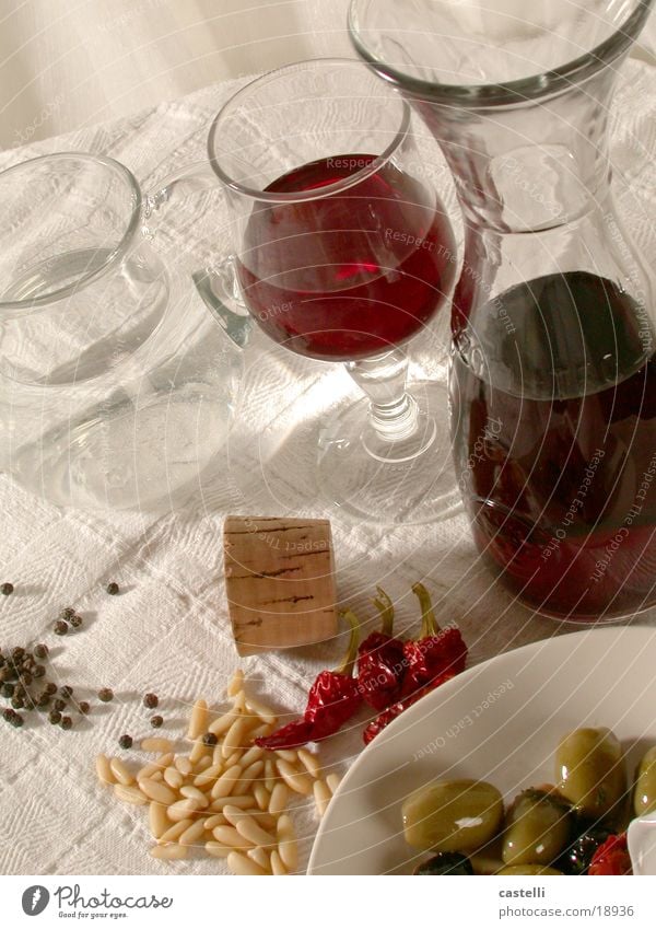 to the table...! Bottle of wine Olive Italy Table Appetizer Alcoholic drinks peperoncini Tangy Mediterranean sea Wine