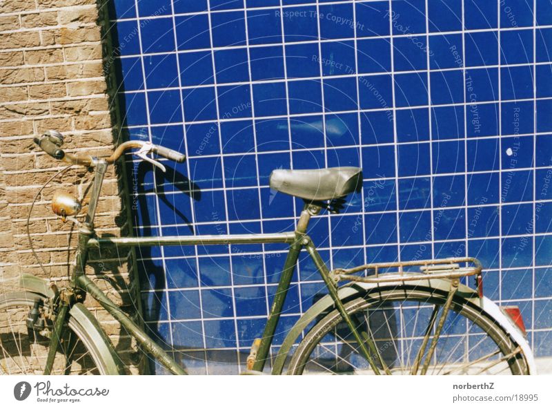 bicycle Bicycle Unused Dirty Leisure and hobbies Tile