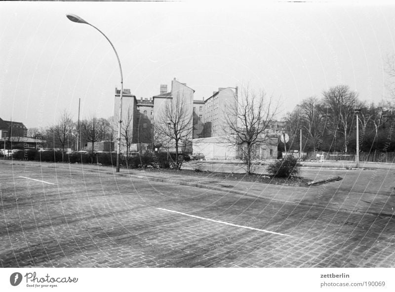 East Berlin, 1987 Street Road traffic House (Residential Structure) Friedrichshain Lantern Cobblestones Empty Expressionless Deserted