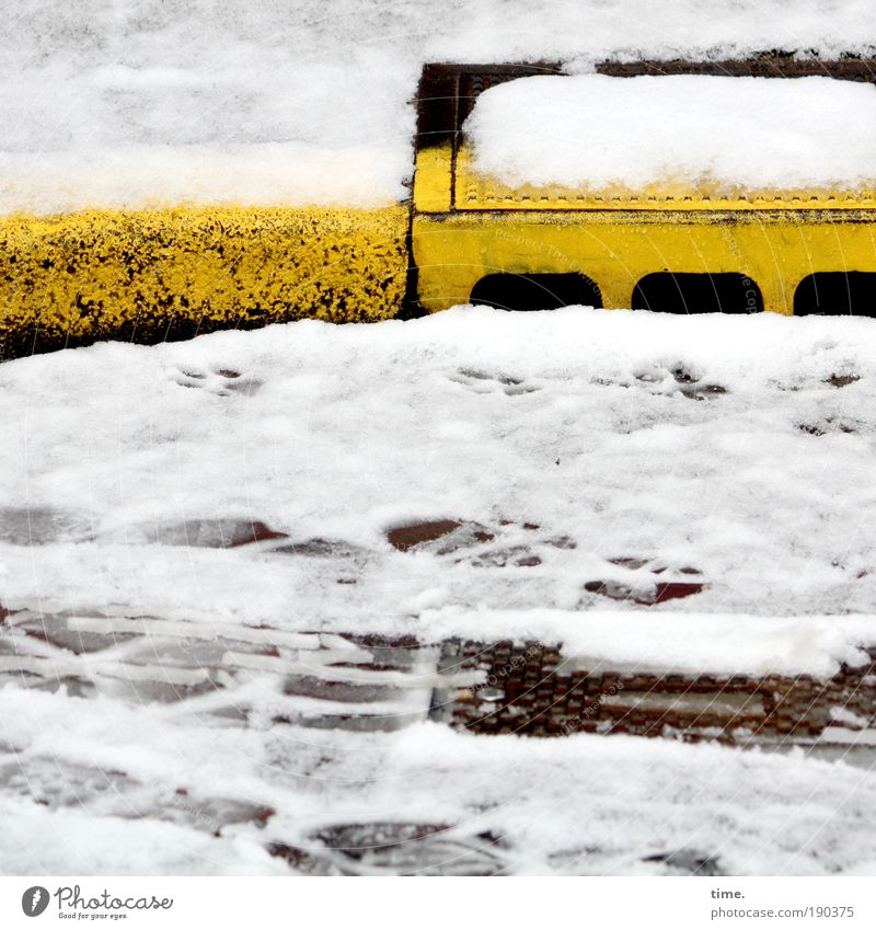 Black and Yellow Shops Gully Drainage Street Curbside Snow Exterior shot Dazzle 3 Boundary Water underworld Tracks Skid marks Footprint Colour photo Day