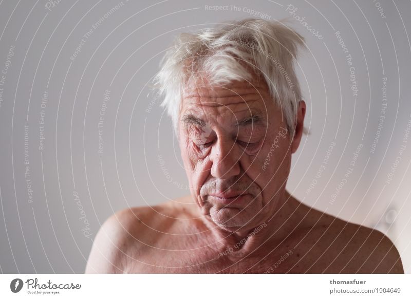 Good Morning Sunshine ... Human being Masculine Male senior Man Senior citizen Life Head Face 1 60 years and older White-haired Short-haired uncombed Think Old