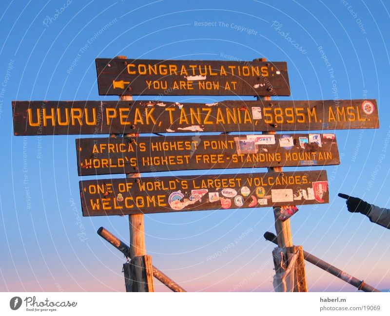 Kilimanjaro Air Cold Wind Beautiful Experience Africa Peak Meter Contentment Mountain Tall Sky Success To enjoy self-awareness Signs and labeling 5895