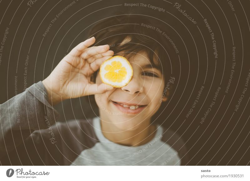 Mr Lemon Masculine Child Boy (child) 1 Human being 8 - 13 years Infancy Observe Smiling Looking Authentic Brash Happiness Fresh Funny Positive Brown Yellow Gray