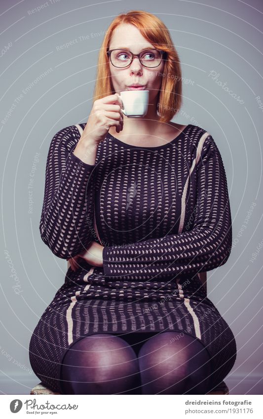 coffee break Drinking Hot drink Hot Chocolate Coffee Espresso Tea Lifestyle Feminine Woman Adults Relaxation To enjoy Sit Cool (slang) Elegant Success