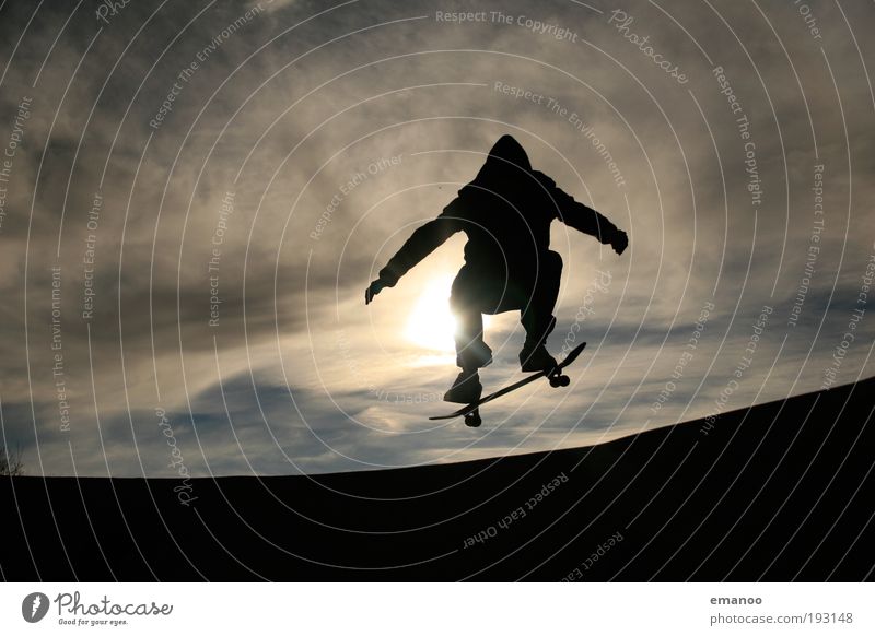 skydivers Lifestyle Freedom Summer Sun Sports Halfpipe Human being Young man Youth (Young adults) 1 18 - 30 years Adults Jump Athletic Cool (slang) Joy Movement