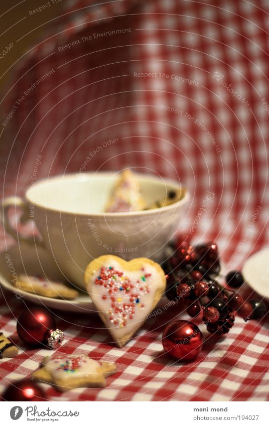 cup&cookies Candy Cookie Tea Cup Heart Star (Symbol) Kitsch Delicious Sweet Warmth Red White Anticipation Festive Christmas decoration To enjoy Glitzy