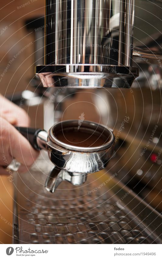 preparing a coffee machine with ground coffee Beverage Hot drink Coffee Restaurant Drinking Sieve Relaxation To enjoy Fragrance Firm Fluid Brown Contentment