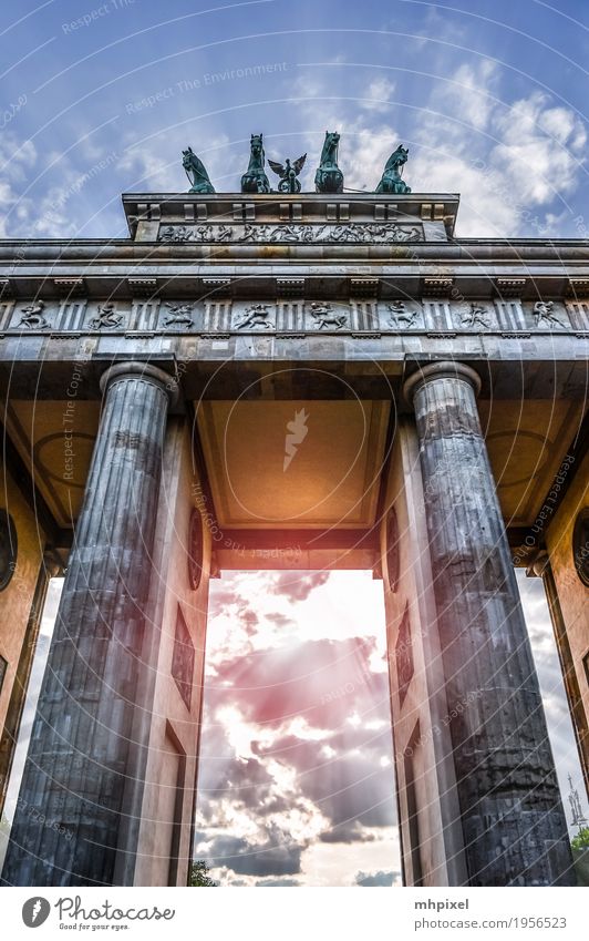 Brandenburg Gate Vacation & Travel Tourism City trip Work of art Architecture Berlin Germany Europe Capital city Downtown Manmade structures Building