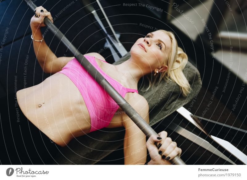 Fitness_44_1979150 Lifestyle Feminine Young woman Youth (Young adults) Woman Adults Human being 18 - 30 years Movement bustier Pink Dumbbell dumbbell bar