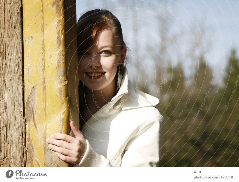 sunny side up Joy Beautiful Well-being Contentment Human being Feminine Young woman Youth (Young adults) Woman Adults Face 1 Jacket Brunette Observe To hold on