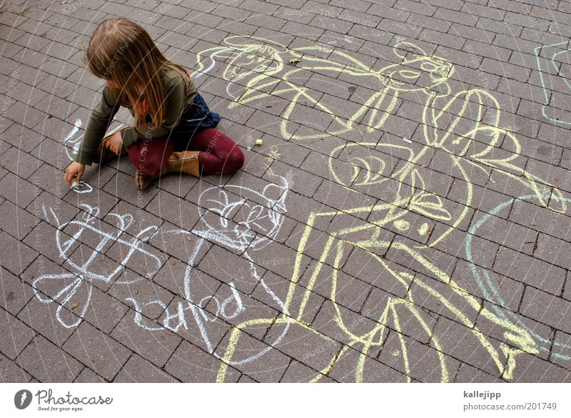paint a picture of papa Parenting Human being Girl Infancy Life 1 Art Artist Painter Playing Draw Chalk Children's drawing Fantasy literature Creativity