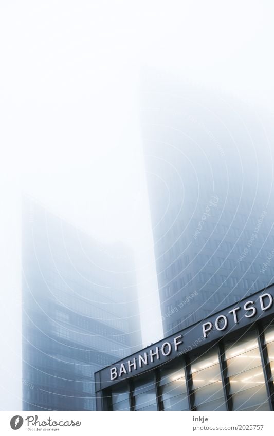 BAHNHOF POTSD Climate Bad weather Fog Capital city Deserted House (Residential Structure) High-rise Bank building Train station Building Architecture Facade