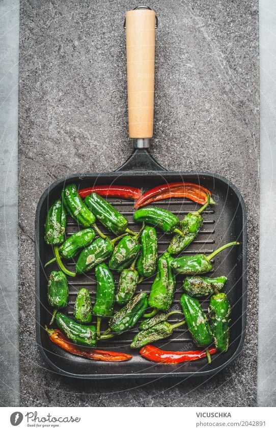 Grilled pan with roasted green and red peppers and chillies Food Vegetable Herbs and spices Nutrition Lunch Banquet Organic produce Vegetarian diet Diet Pan