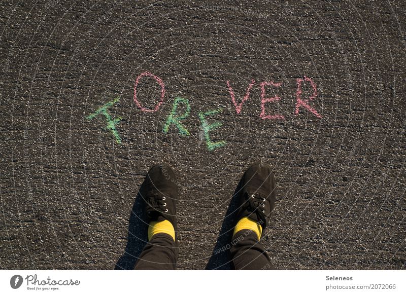over Feet Footwear Sign Characters Signs and labeling Communicate Emotions Lovesickness Loneliness Jealousy Mistrust Beginning Relationship End Resolve Eternity