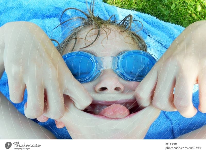 Fun at the pool Swimming & Bathing Swimming pool Boy (child) Infancy Life Face 1 Human being 8 - 13 years Child Environment Nature Water Drops of water Summer