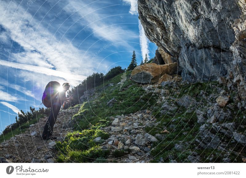 Walking against the light Leisure and hobbies Climbing Mountaineering Human being Masculine 1 18 - 30 years Youth (Young adults) Adults Nature Landscape Alps