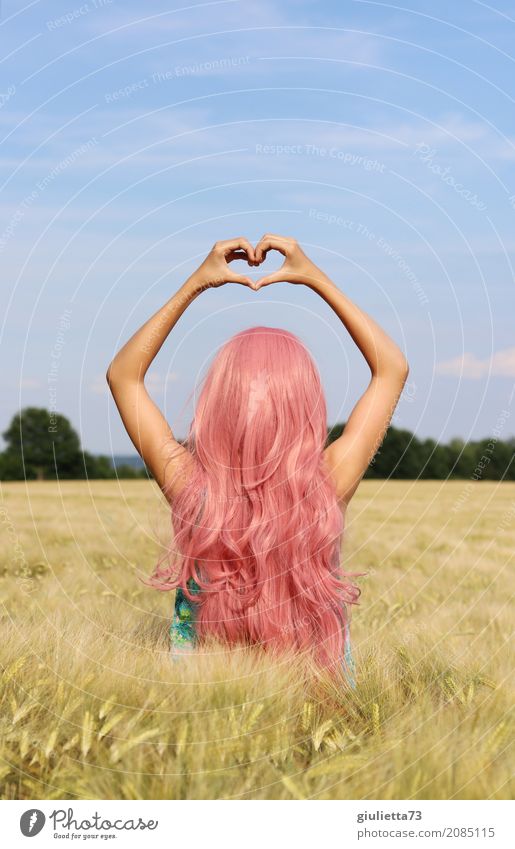 Kitsch love, peace and happiness Girl Young woman Youth (Young adults) 1 Human being 8 - 13 years Child Infancy 13 - 18 years Summer Beautiful weather Field