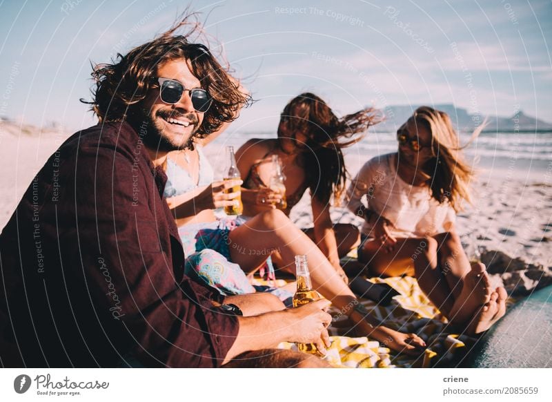 Group of young adult friends drinking beer at the beach Beverage Alcoholic drinks Beer Bottle Lifestyle Joy Happy Leisure and hobbies Vacation & Travel Freedom