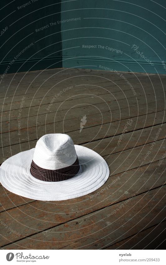 You can leave your hat...(2.hanger) Old Hip & trendy Beautiful Retro Round Brown White Elegant Fashion Whimsical Hat Straw hat Wood Parquet floor Floor covering