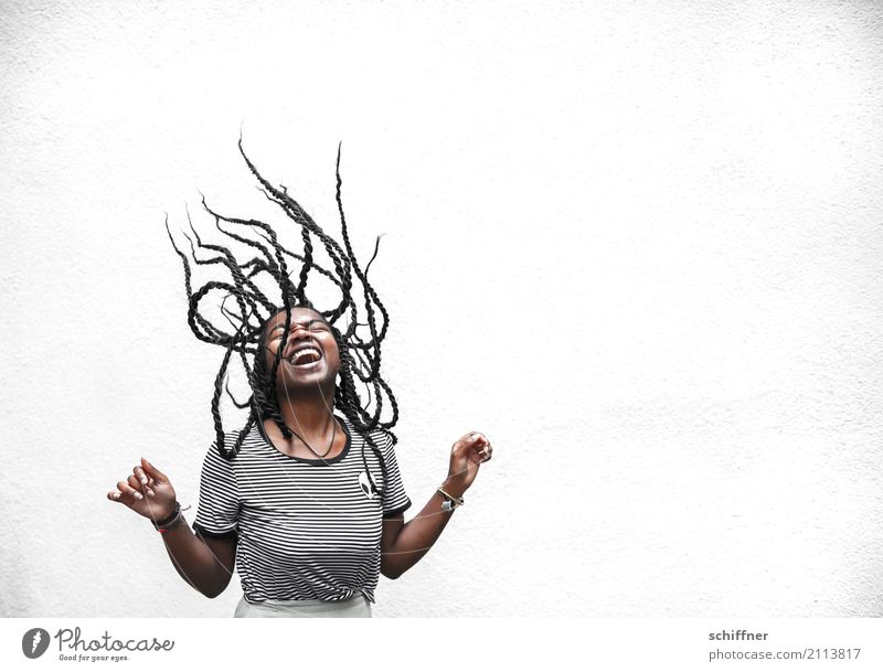 Woman with flying dreadlocks Human being Feminine Young woman Youth (Young adults) Hair and hairstyles 1 13 - 18 years 18 - 30 years Adults Laughter Scream