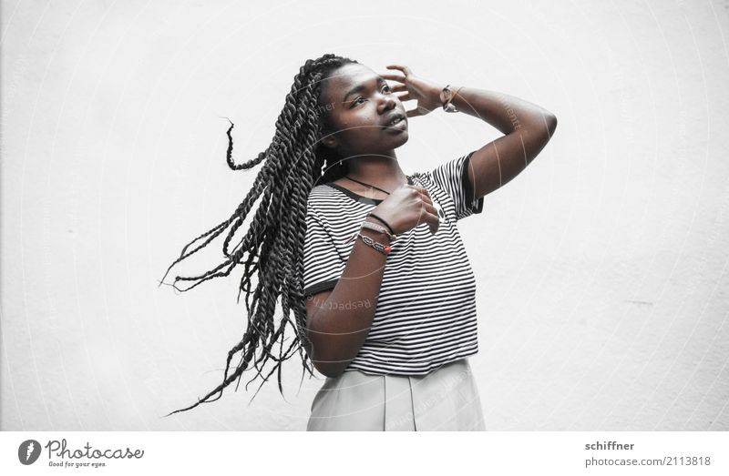 Young dark skinned woman with dreadlocks Human being Feminine Young woman Youth (Young adults) Hair and hairstyles 1 18 - 30 years Adults pretty Strand of hair