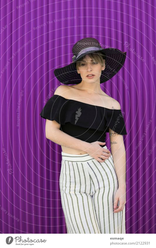 mujer con pamela en fondo morado Shopping Elegant Style Design Vacation & Travel Woman Adults Body Fashion Clothing Hat Cool (slang) Modern Retro Eroticism