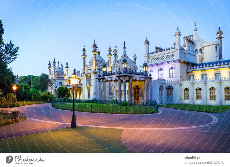 Royal Pavilion in Brighton, England Vacation & Travel Tourism City trip Dream house Architecture Great Britain Europe Town Downtown Old town Palace Park Places