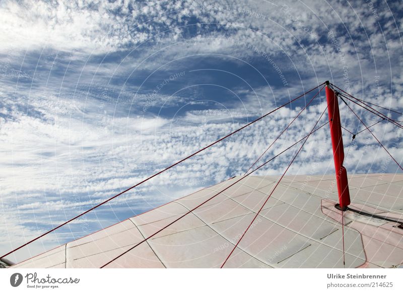 Upper part of a paraglider Air Sky Clouds Aircraft Cloth Grand piano Red White Paraglider Hang gliding Rod Light blue Ready to start Lining Rag Hang glider