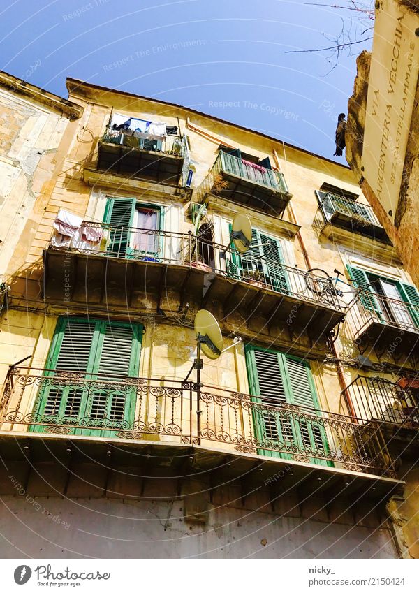Bella Sicilia Palermo Sicily Town Old town House (Residential Structure) Places Manmade structures Building Architecture Wall (barrier) Wall (building) Facade
